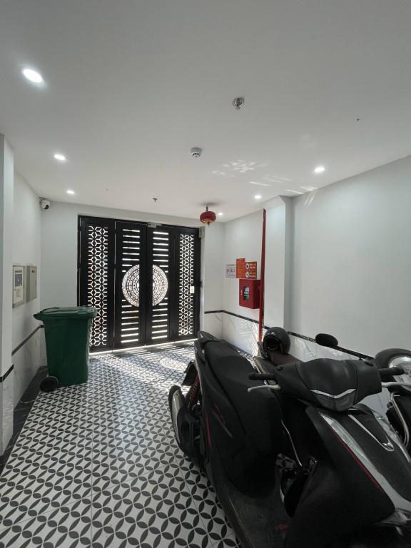 Cần bán gấp nhà 5T THANG MÁY, Chợ Khâm Thiên, Đống Đa, 40m2, 8.2 tỷ