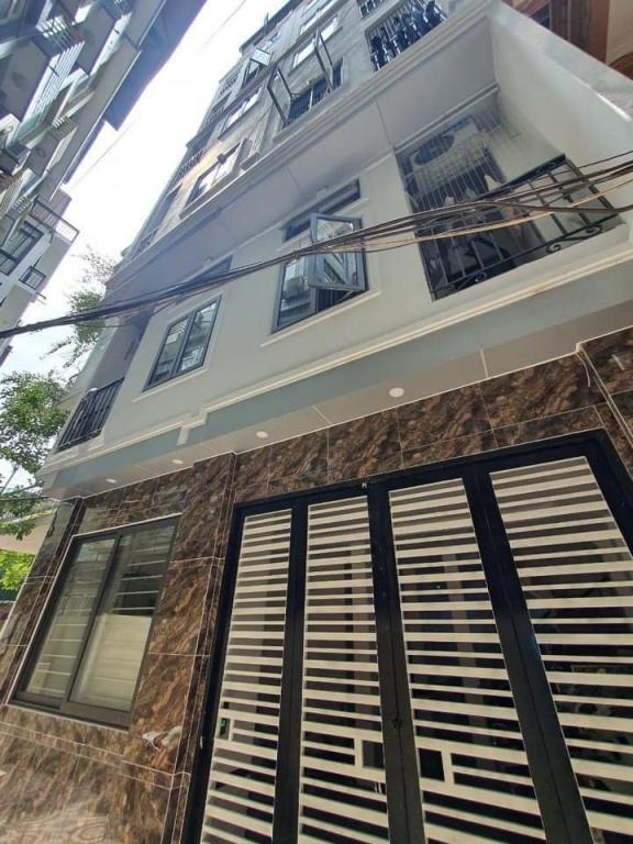 Bán apartment ngõ 71 Võ Chí Công 176m2 9 tầng mặt tiền 8m 80 phòng doanh thu 400tr/tháng