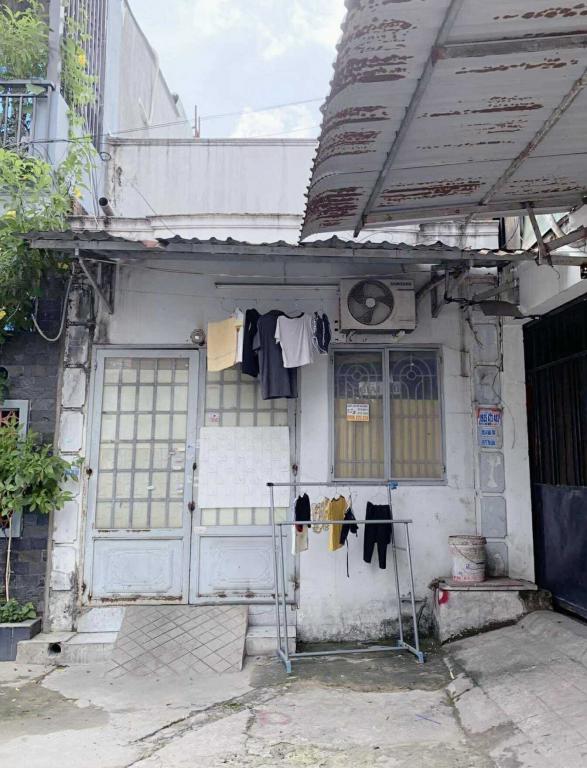 Nhà cấp 4 có lửng 40m2 (4*11) Lê Văn Khương Q12 , hẻm 4m , ngay chợ Thiếc , 3 tỷ nhỉnh 0932030061