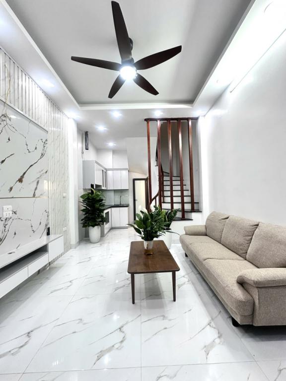 MỄ TRÌ HẠ - NHÀ ĐẸP Ở NGAY - 6 TẦNG 3 NGỦ - ĐẦY ĐỦ CÔNG NĂNG