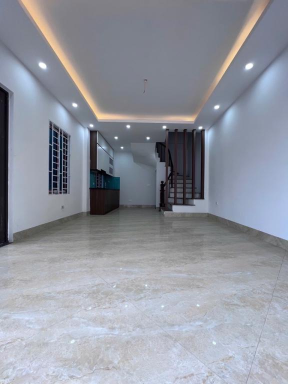 ĐỒNG ME MỄ TRÌ - NHÀ MỚI XÂY - SÁNG THOÁNG - TIỆN ÍCH