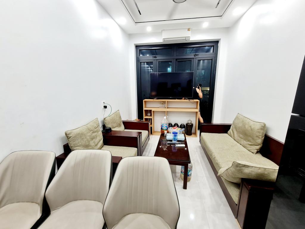 Bán nhà phố Tạ Quang Bửu, Hai Bà Trưng, 2 mặt ngõ, ô tô đỗ cửa 4 tầng 79m2 giá 24.5 tỷ