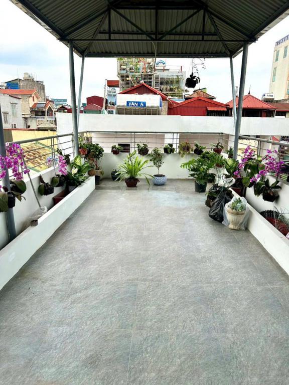Bán nhà Mễ Trì Thượng, 4 tầng, 6 ngủ, 15m ra ô tô tránh, giá 7.5 tỷ