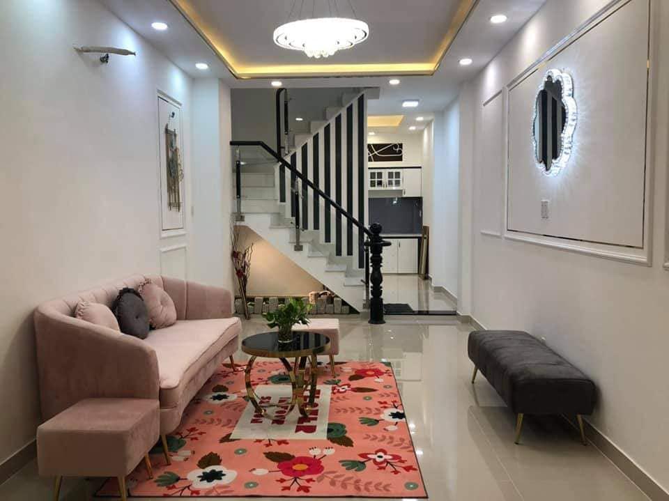 Bán nhà đường Nguyên Hồng, quận Đống Đa, 46m2, 4 tầng, 4 tỷ 1, ở luôn