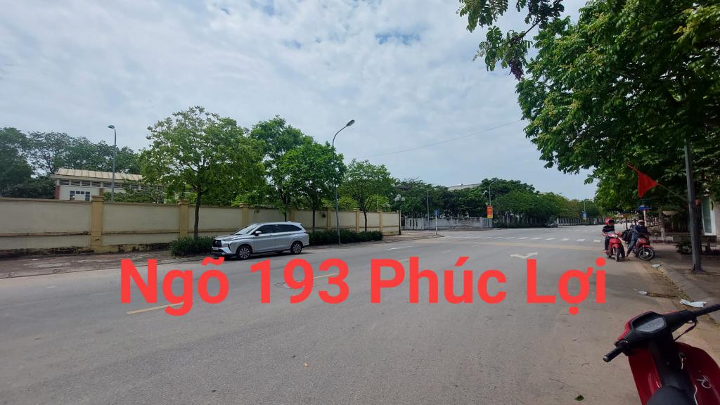 Bán nhà ngõ 193 Phúc Lợi, Long Biên, 69m x 3 tầng, lô góc, MT 4.6m, ô tô, 5 tỷ