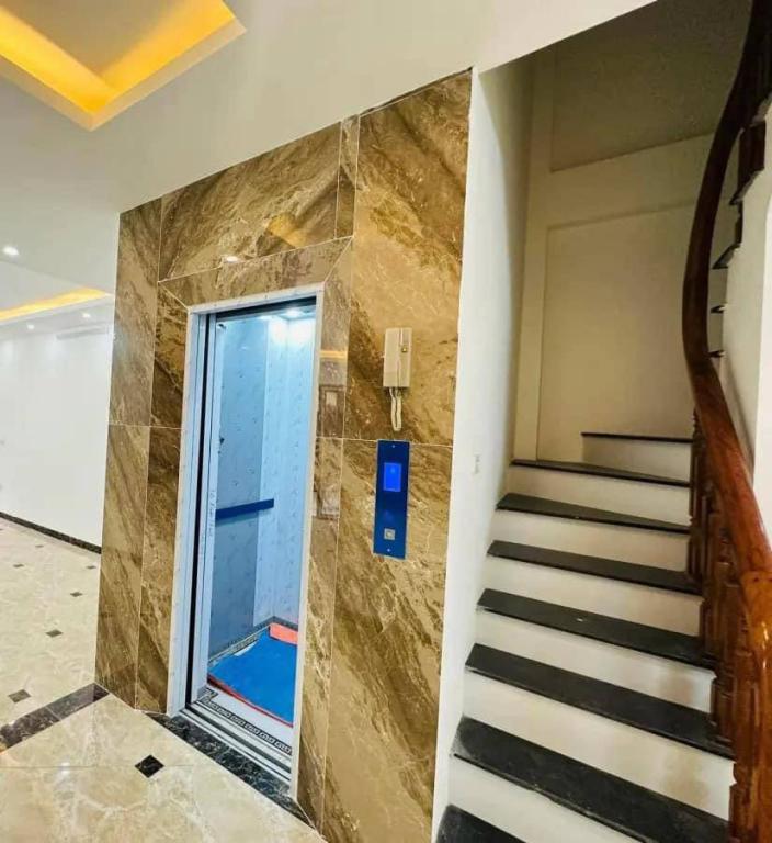 Cần bán CCMN ngõ Chợ Khâm Thiên, Đống Đa, 60m2, 6T thang máy, 9.4 tỷ