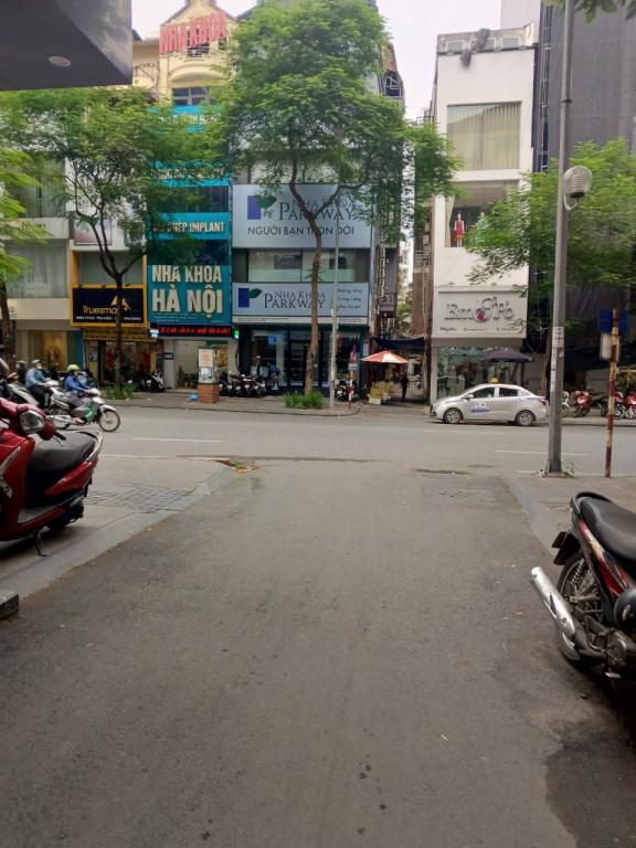 Cần bán nhà Ngõ 133 Thái Hà, Đống Đa, 40m2, 5T- 6 NGỦ, ở ngay, 12.7 Tỷ