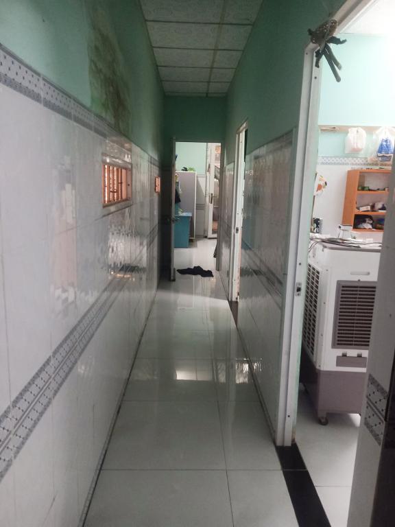 Nhà đường Long Phước, Thủ Đức, 109m, ngang 5,6m, ba gác, chỉ 2,9 tỷ.