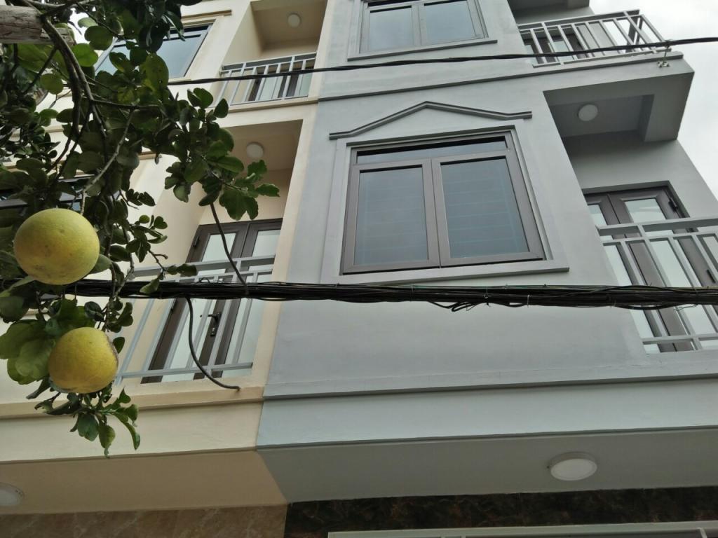 Bán nhà đường Bờ Tây Sông Nhuệ, kinh doanh, ô tô vào nhà - 39m2 – 5T, 2.8 tỷ, lh: 083.664.6314.