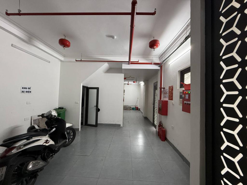 Bán nhà Lô Góc Ngõ Chợ Khâm Thiên, Đống Đa, 55m2, Dòng tiền 45tr/tháng, 12.3 tỷ