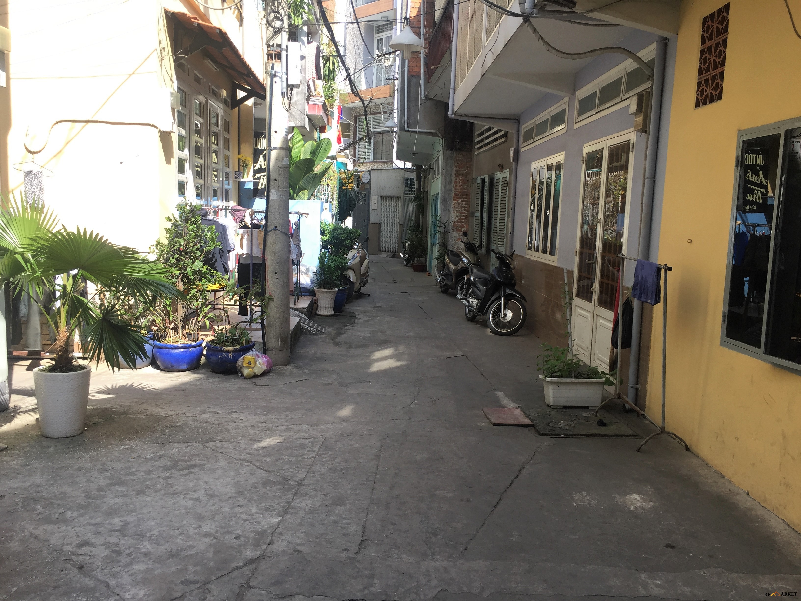 Bán nhà củ hẻm 3,5m 359/2T lê văn sỹ p12 quận 3 