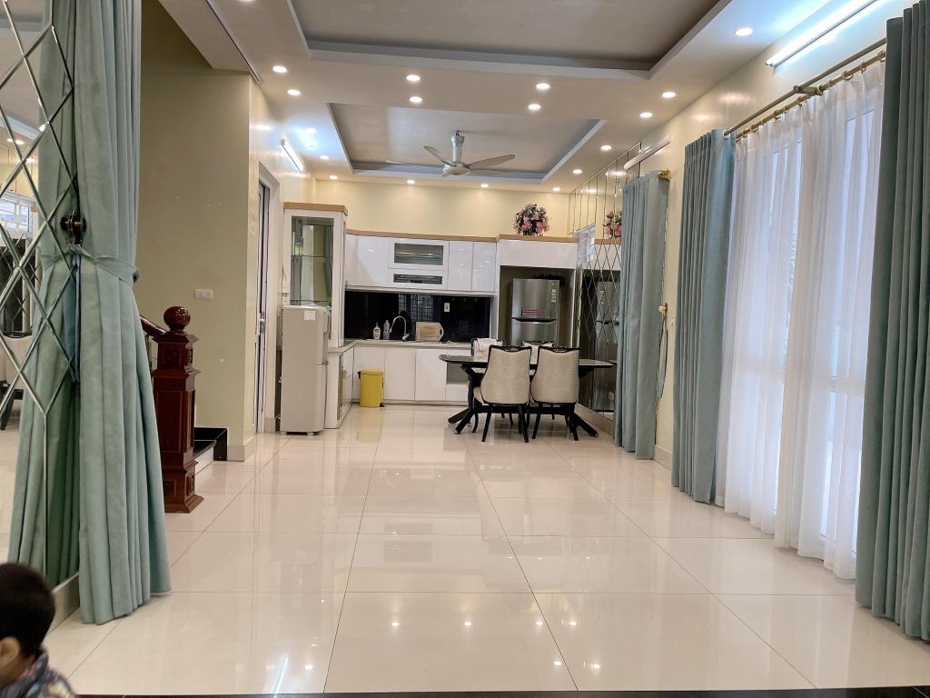 Cho thuê biệt thự 4 phòng ngủ tại KĐT Hà Tiên, Vĩnh yên giá 18 triệu/ tháng