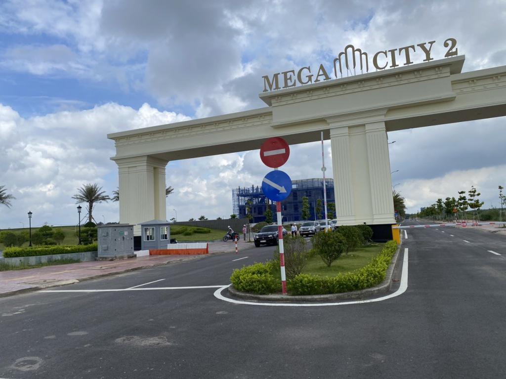 Cần tiền hạ giá bán lô đất dự án Mega City Phú Hội 100m2 chỉ 900 triệu, giá cũ 1 tỷ 4, LH 0936039981