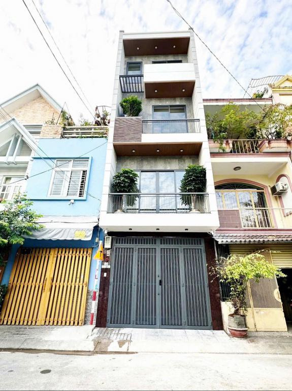 Nhà 17,8 tỷ - 4x15, 3 lầu - mặt tiền đường 13, CXNH